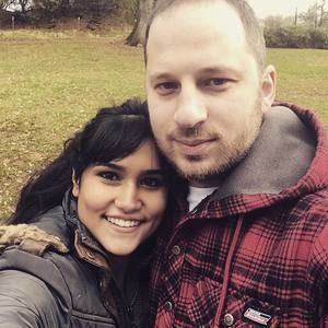 Meet your Posher, Charis